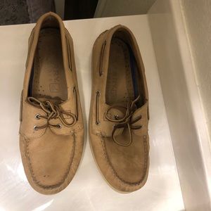 Sperry topsiders